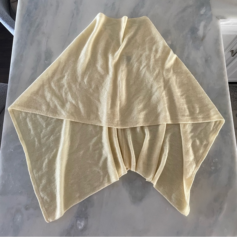Alashan 100% Cashmere Elegant Yellow Cozy Chic Shawl Poncho OS - Picture 2 of 7
